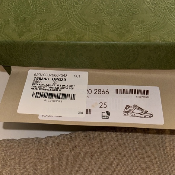 GUCCI. CHILDREN'S LEATHER PLATFORM SNEAKER - Picture 11 of 13